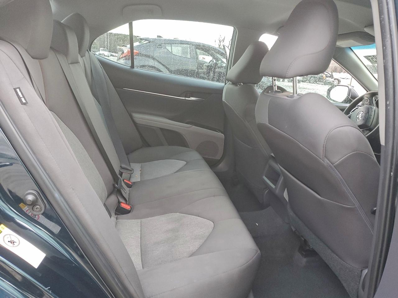 2018 TOYOTA CAMRY L photo 10