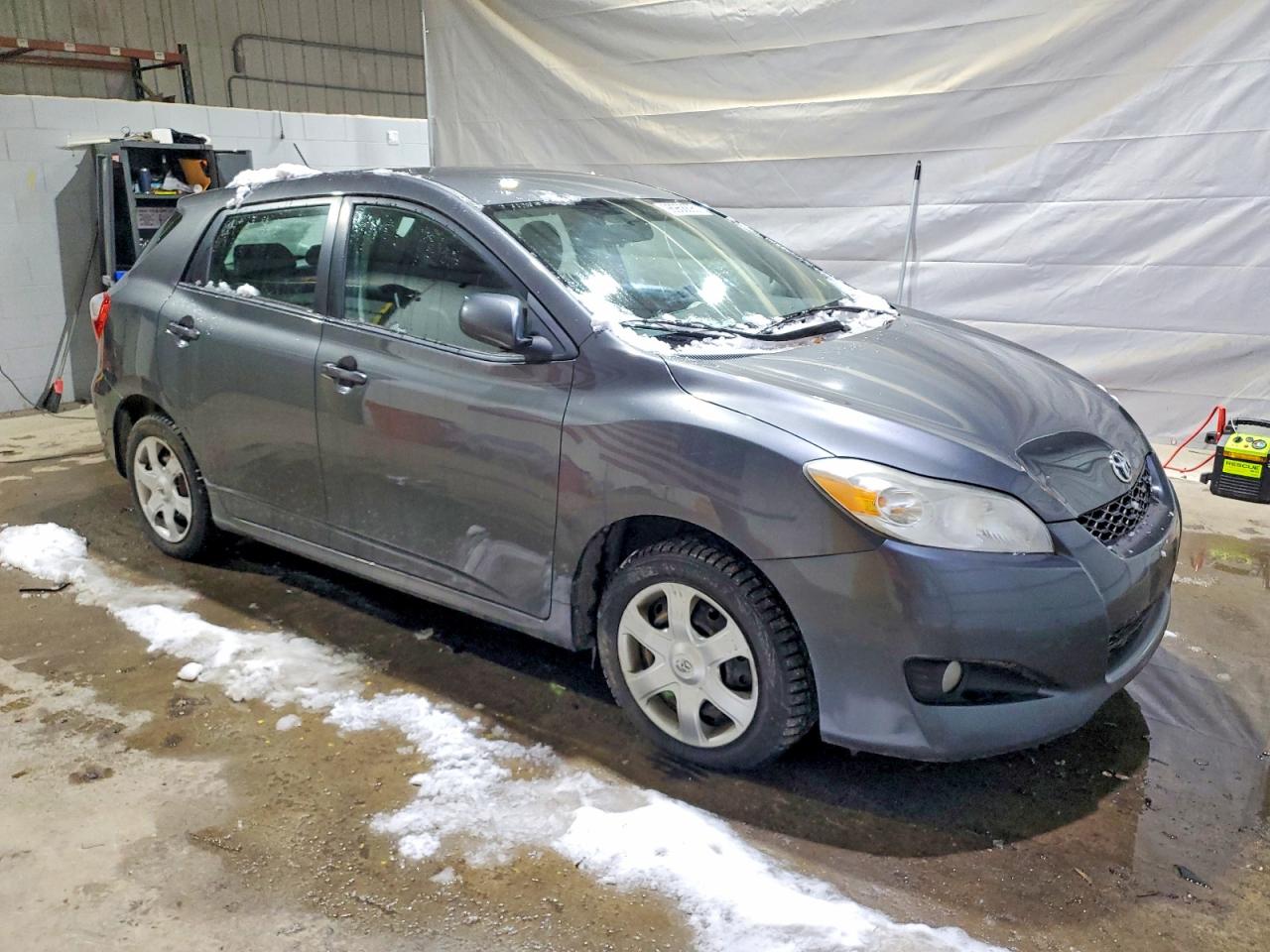 2010 TOYOTA COROLLA MATRIX S photo 4
