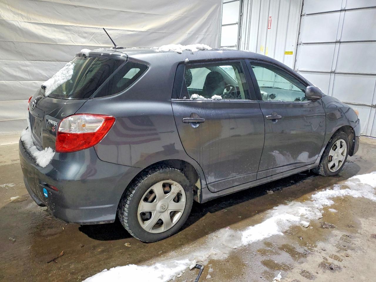 2010 TOYOTA COROLLA MATRIX S photo 3