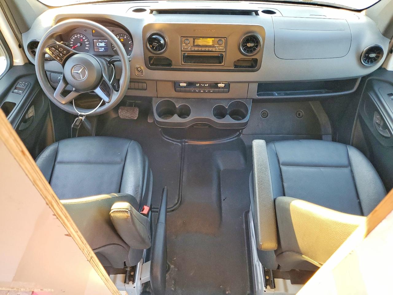 2021 MERCEDES-BENZ SPRINTER 2500 photo 8