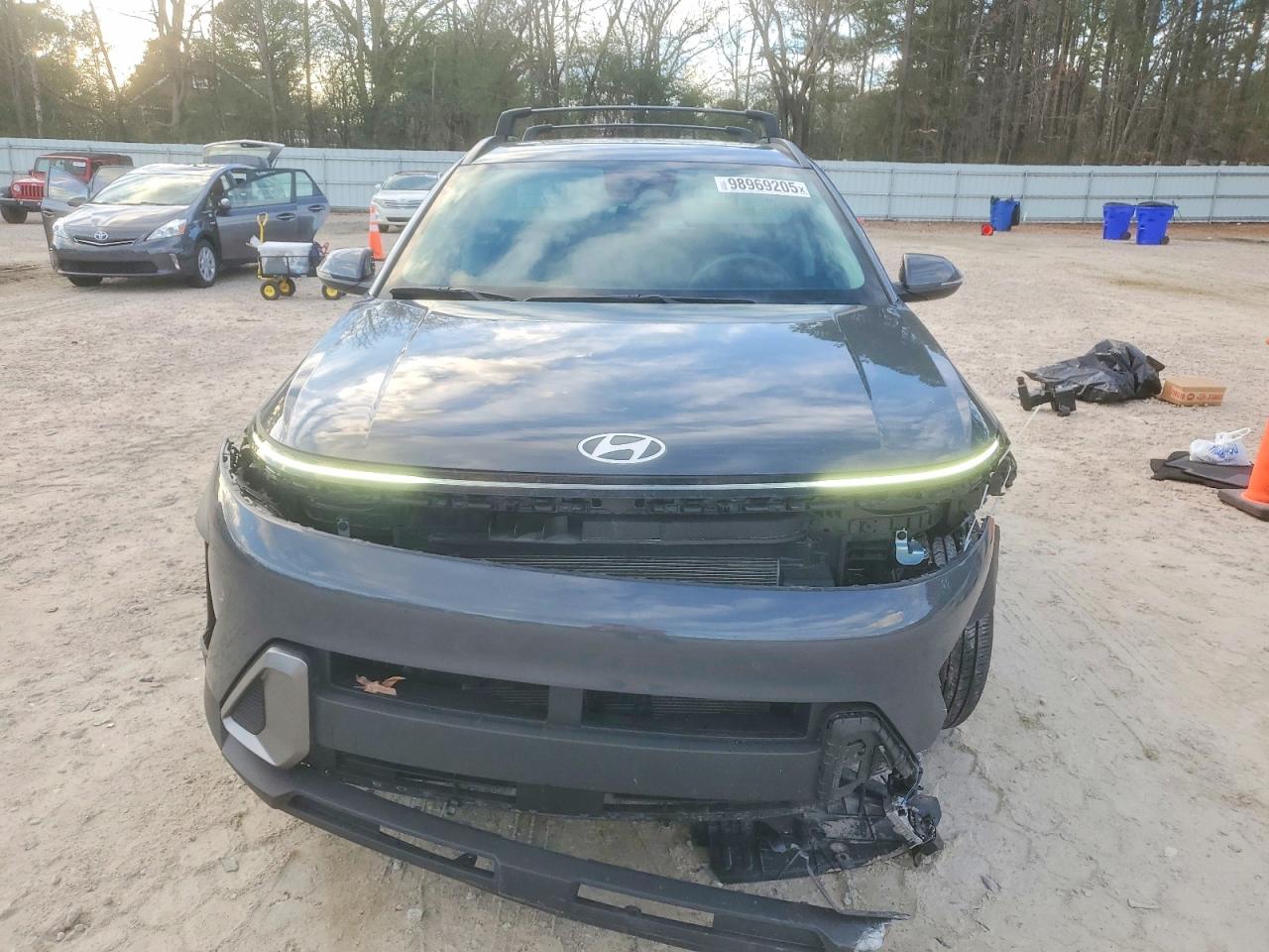 2025 HYUNDAI KONA SEL photo 5