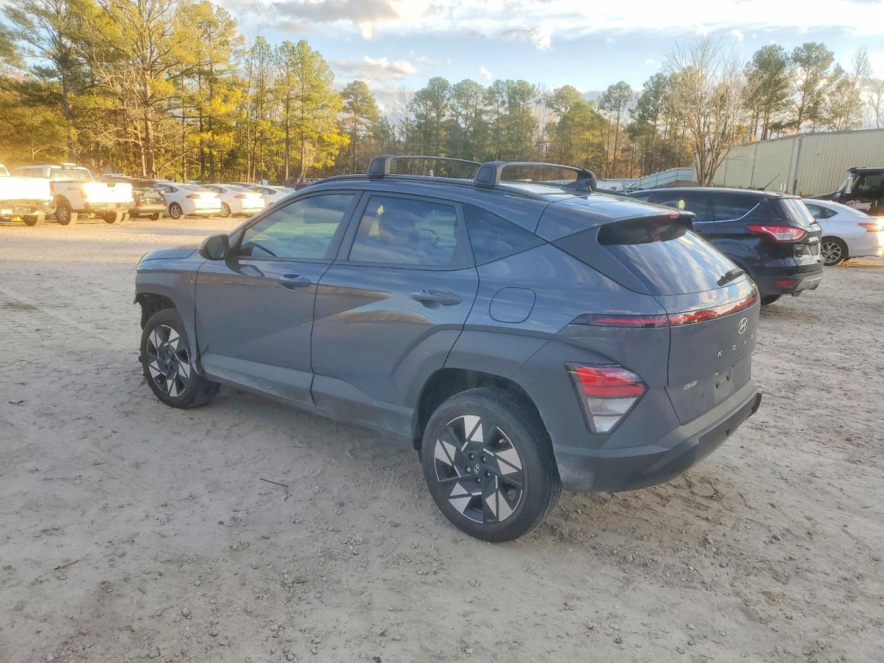 2025 HYUNDAI KONA SEL photo 2