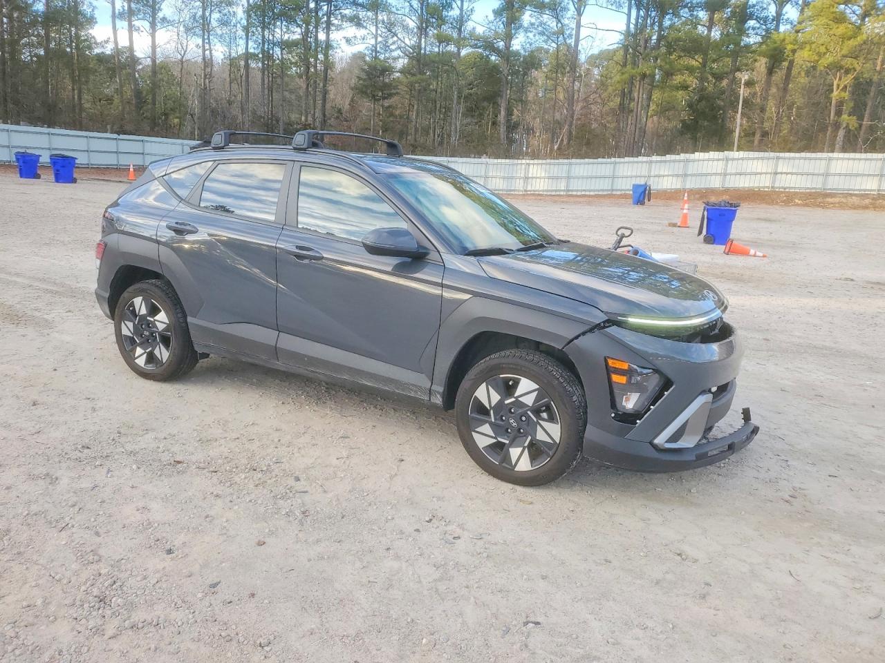 2025 HYUNDAI KONA SEL photo 4
