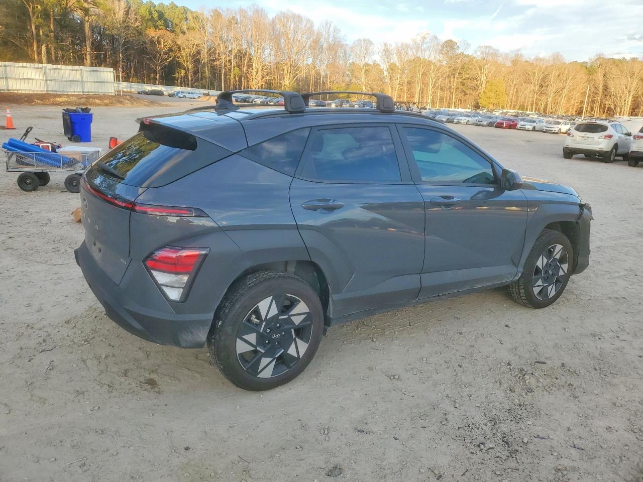 2025 HYUNDAI KONA SEL photo 3