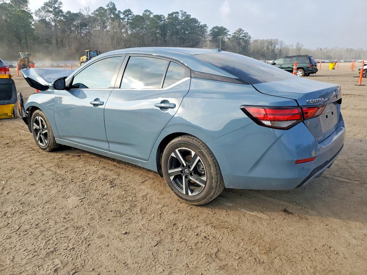 2025 NISSAN SENTRA SV photo 2