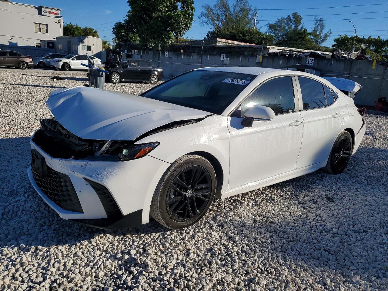 2025 TOYOTA CAMRY