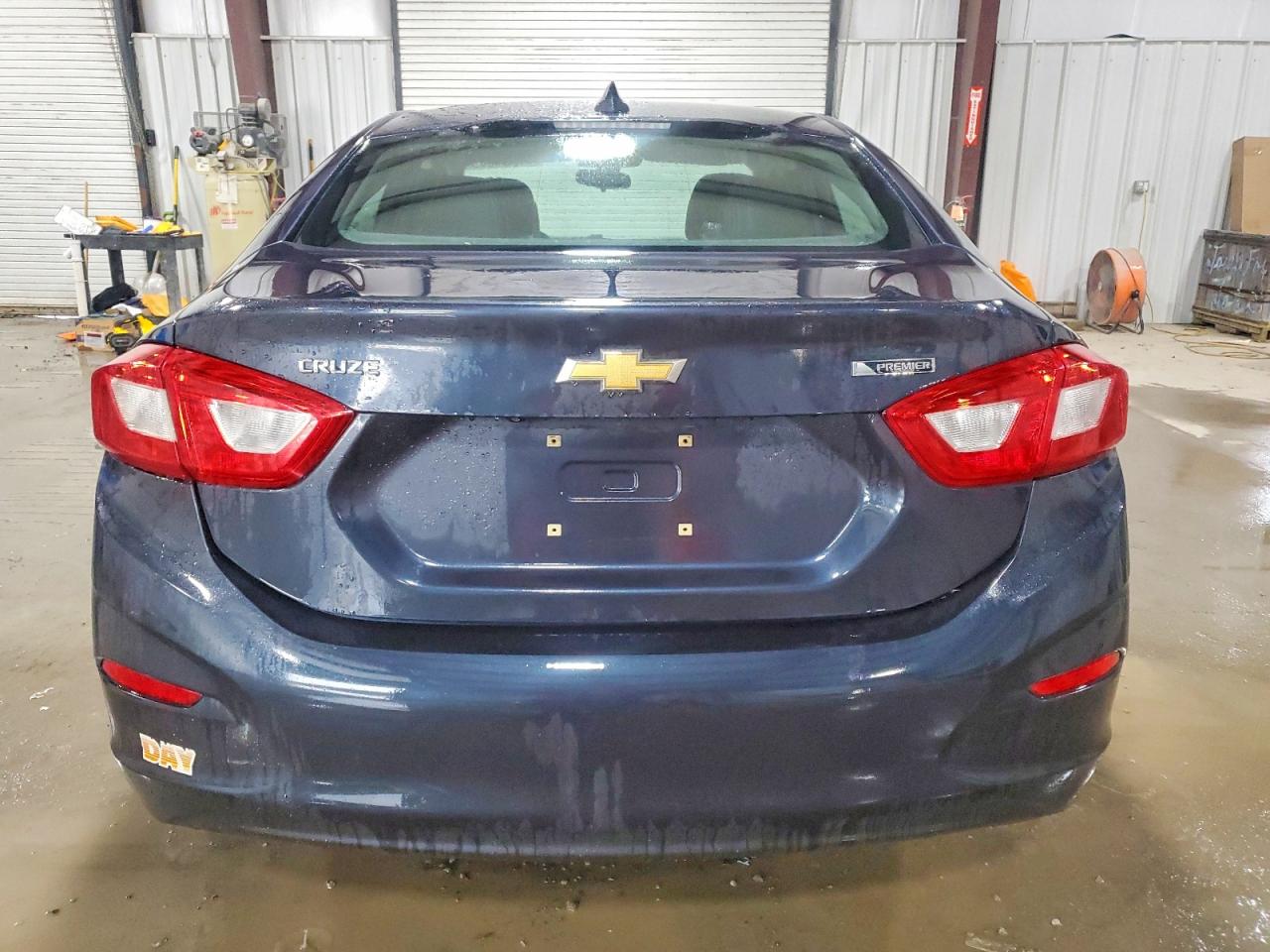 2016 CHEVROLET CRUZE PREMIER photo 11