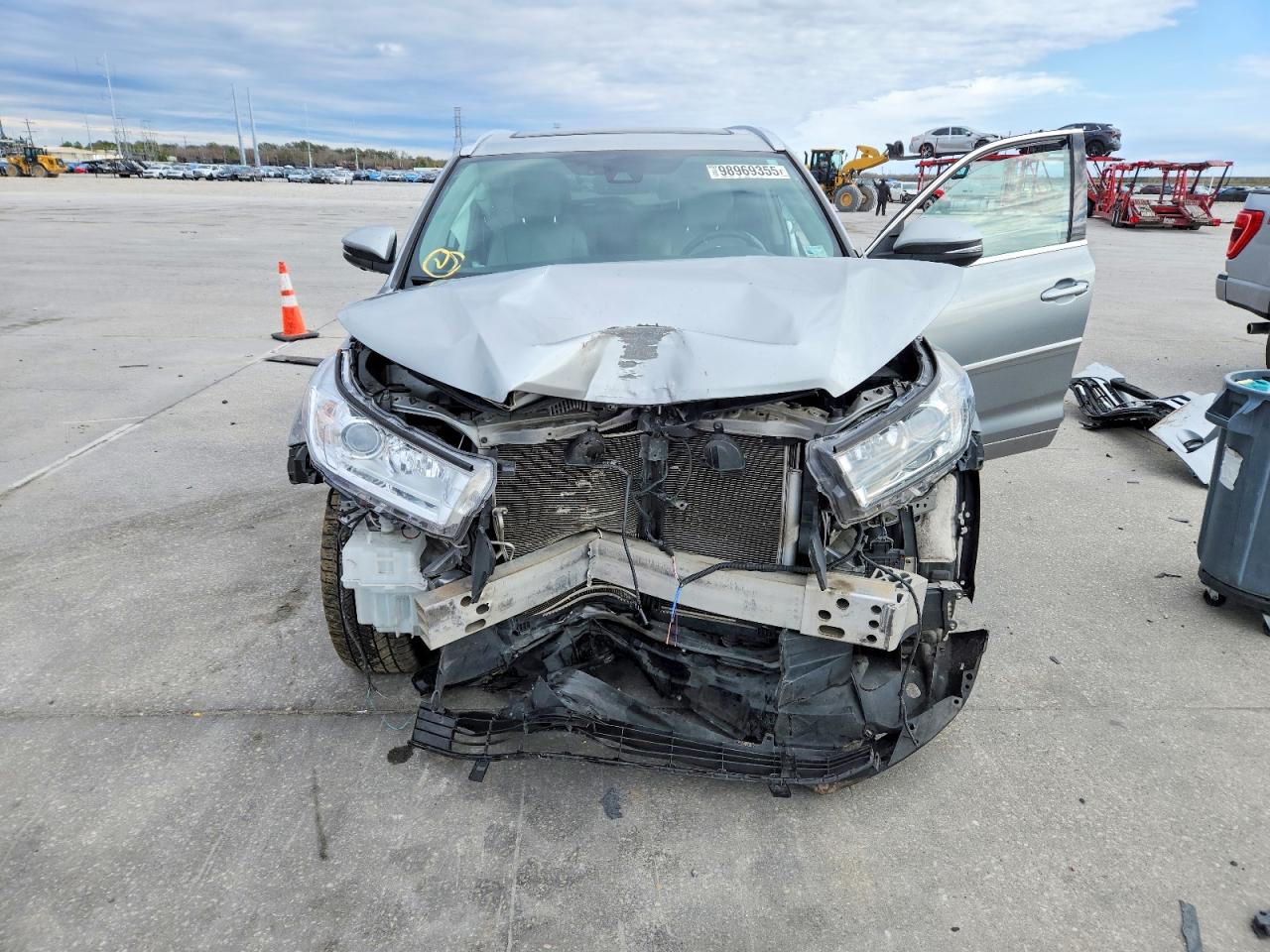 2019 TOYOTA HIGHLANDER LIMITED PLATINUM photo 5