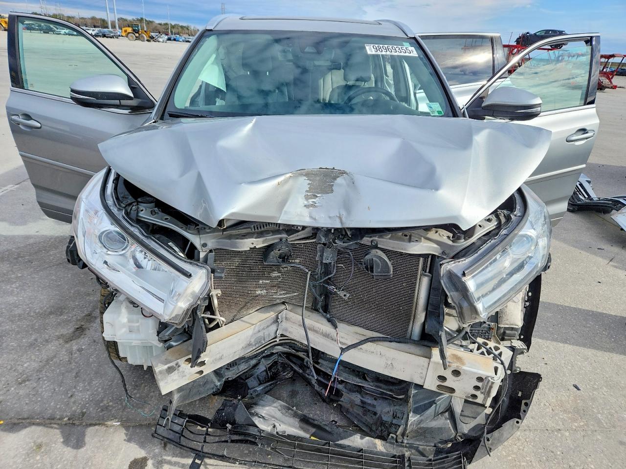 2019 TOYOTA HIGHLANDER LIMITED PLATINUM photo 12