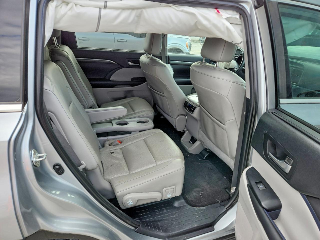 2019 TOYOTA HIGHLANDER LIMITED PLATINUM photo 11