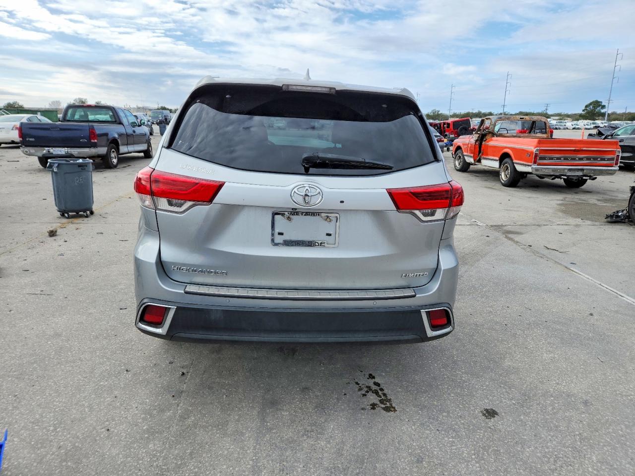 2019 TOYOTA HIGHLANDER LIMITED PLATINUM photo 6