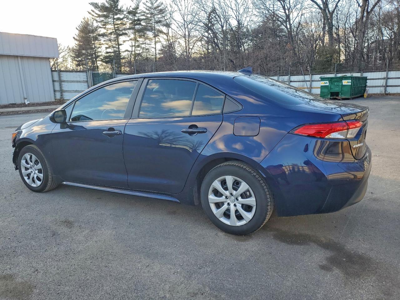 2024 TOYOTA COROLLA LE photo 2