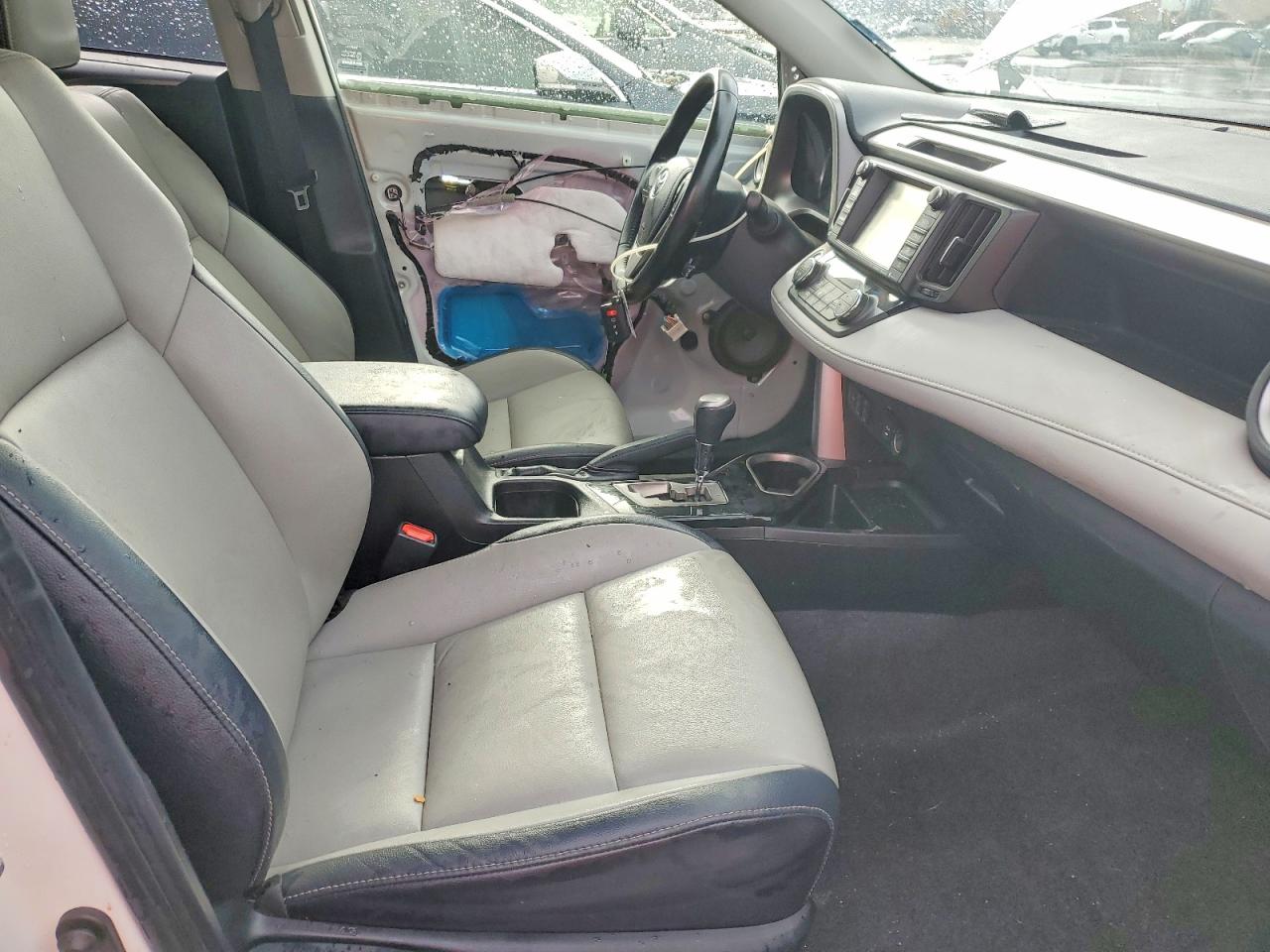 2017 TOYOTA RAV4 LIMITED photo 7