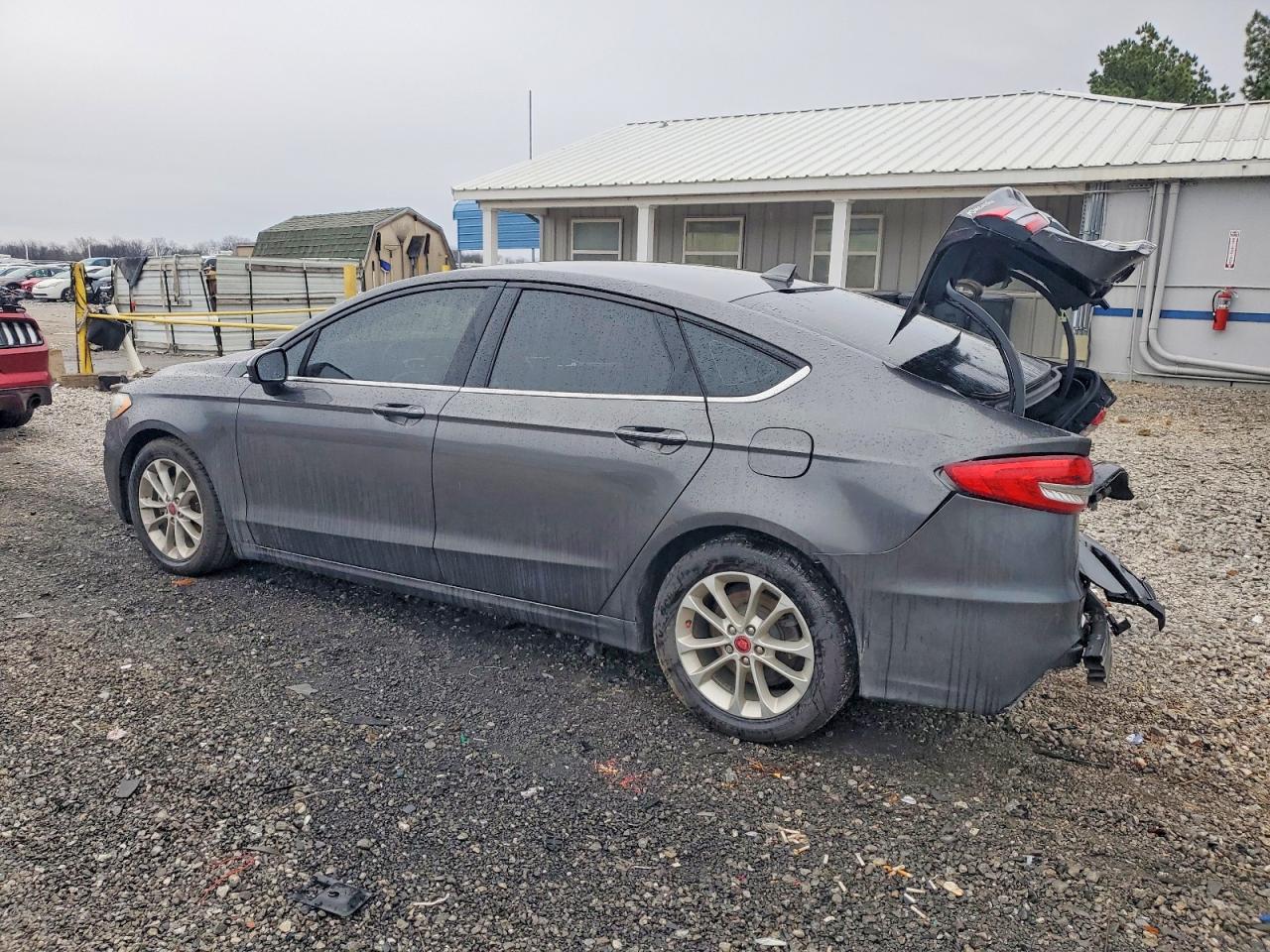 2020 FORD FUSION SE photo 3
