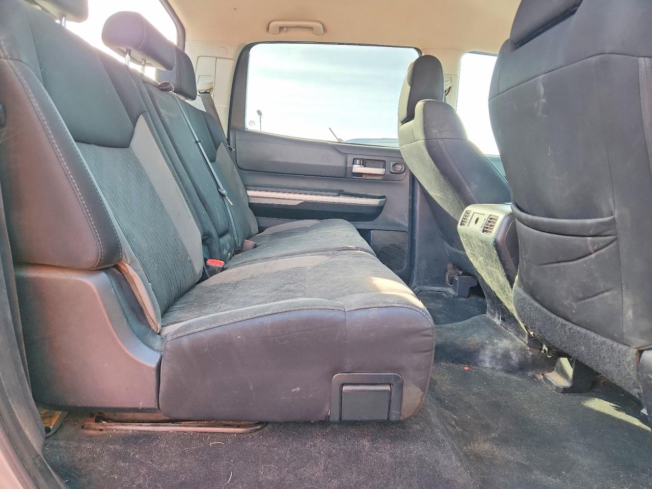 2014 TOYOTA TUNDRA CREWMAX SR5 photo 10