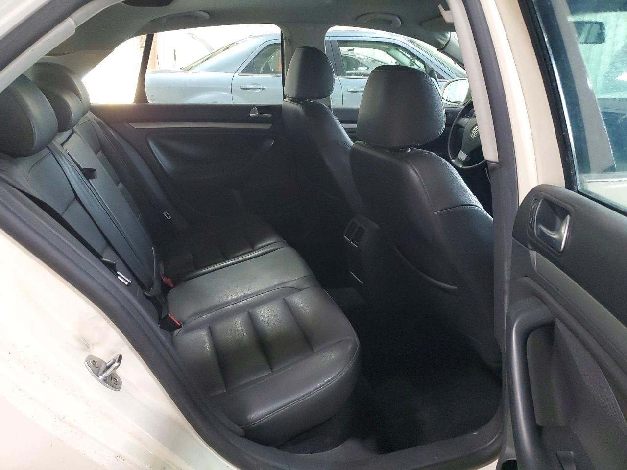 2008 VOLKSWAGEN JETTA SE photo 10