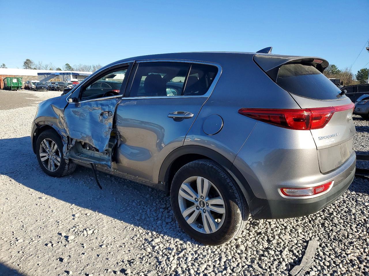 2018 KIA SPORTAGE LX photo 2