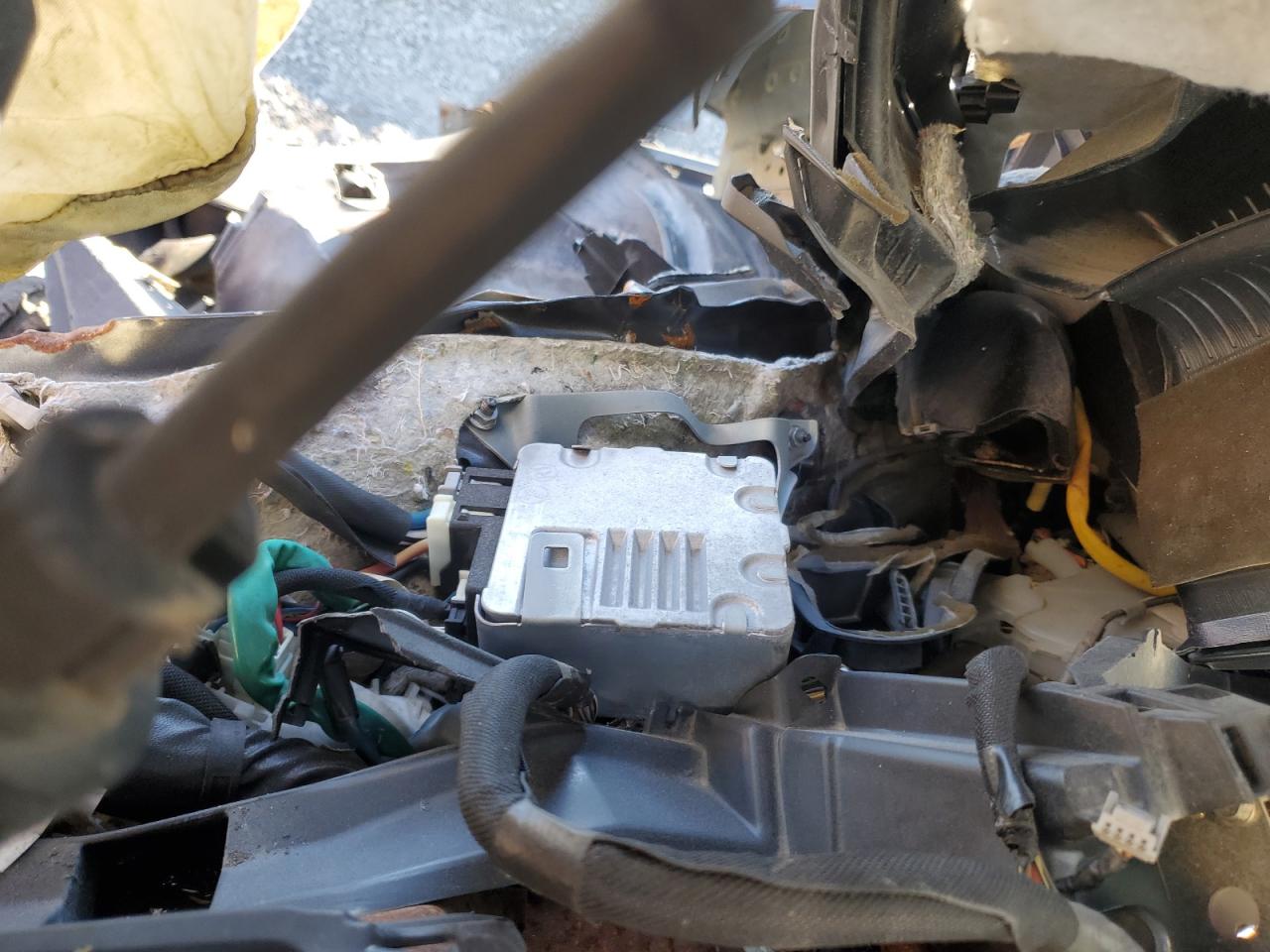 2013 TOYOTA COROLLA BASE photo 25