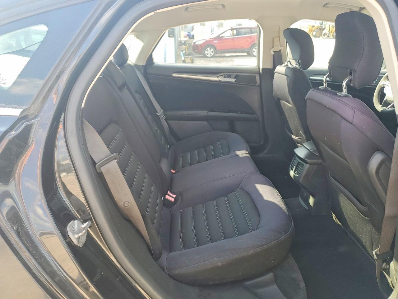 2014 FORD FUSION SE photo 10