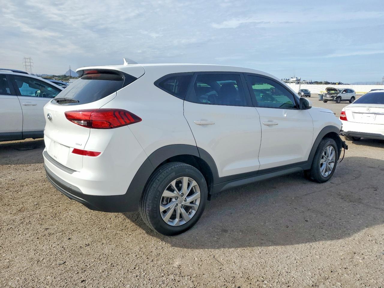 2020 HYUNDAI TUCSON SE photo 3