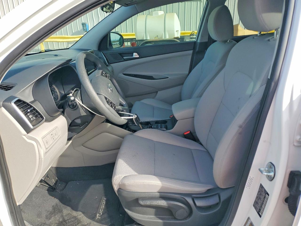 2020 HYUNDAI TUCSON SE photo 7