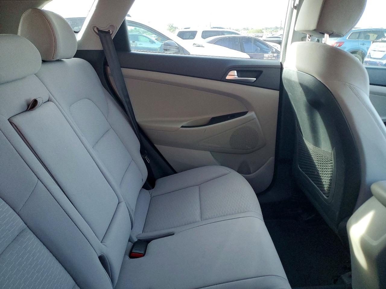 2020 HYUNDAI TUCSON SE photo 11