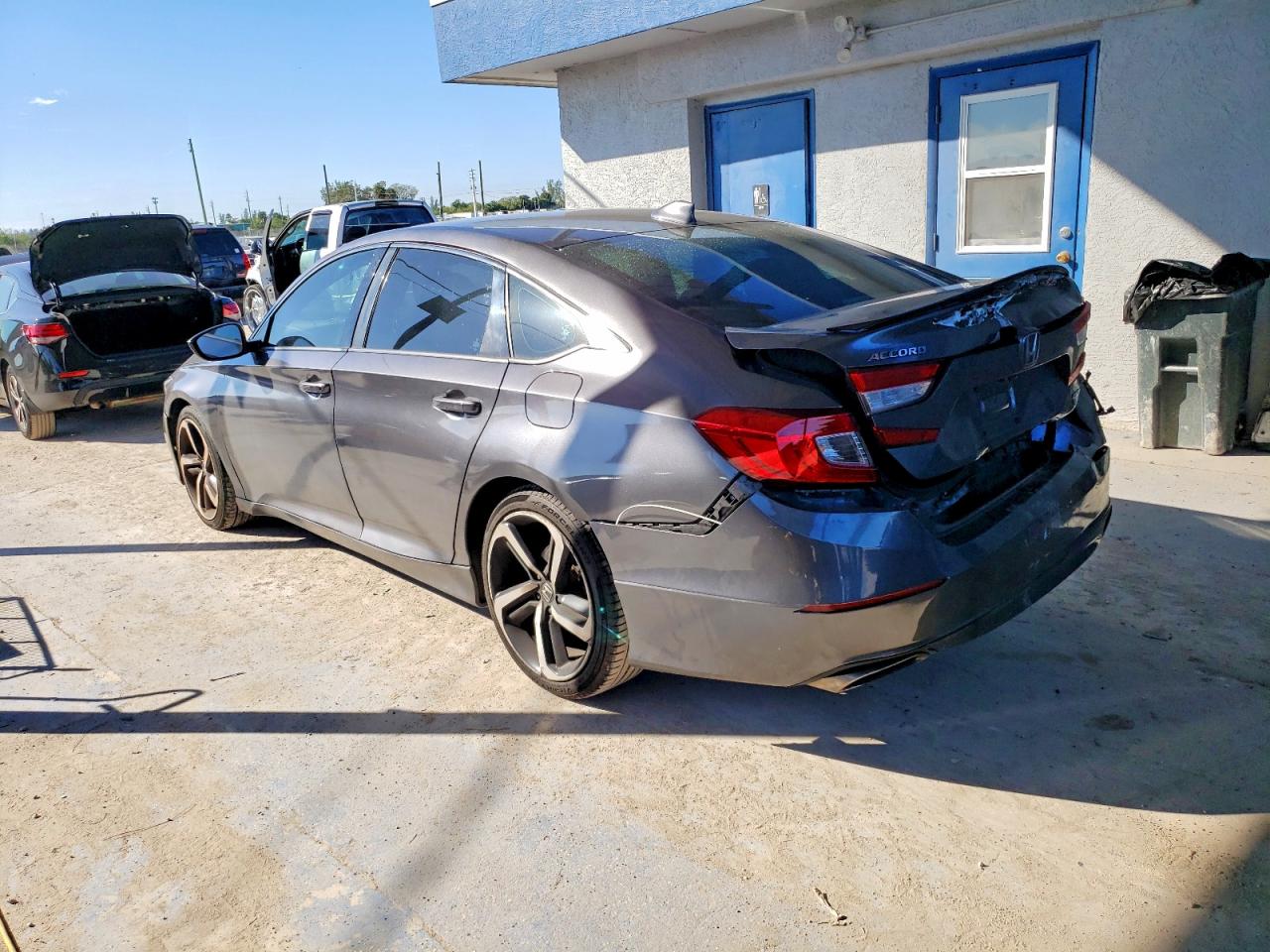 2020 HONDA ACCORD SPORT photo 2