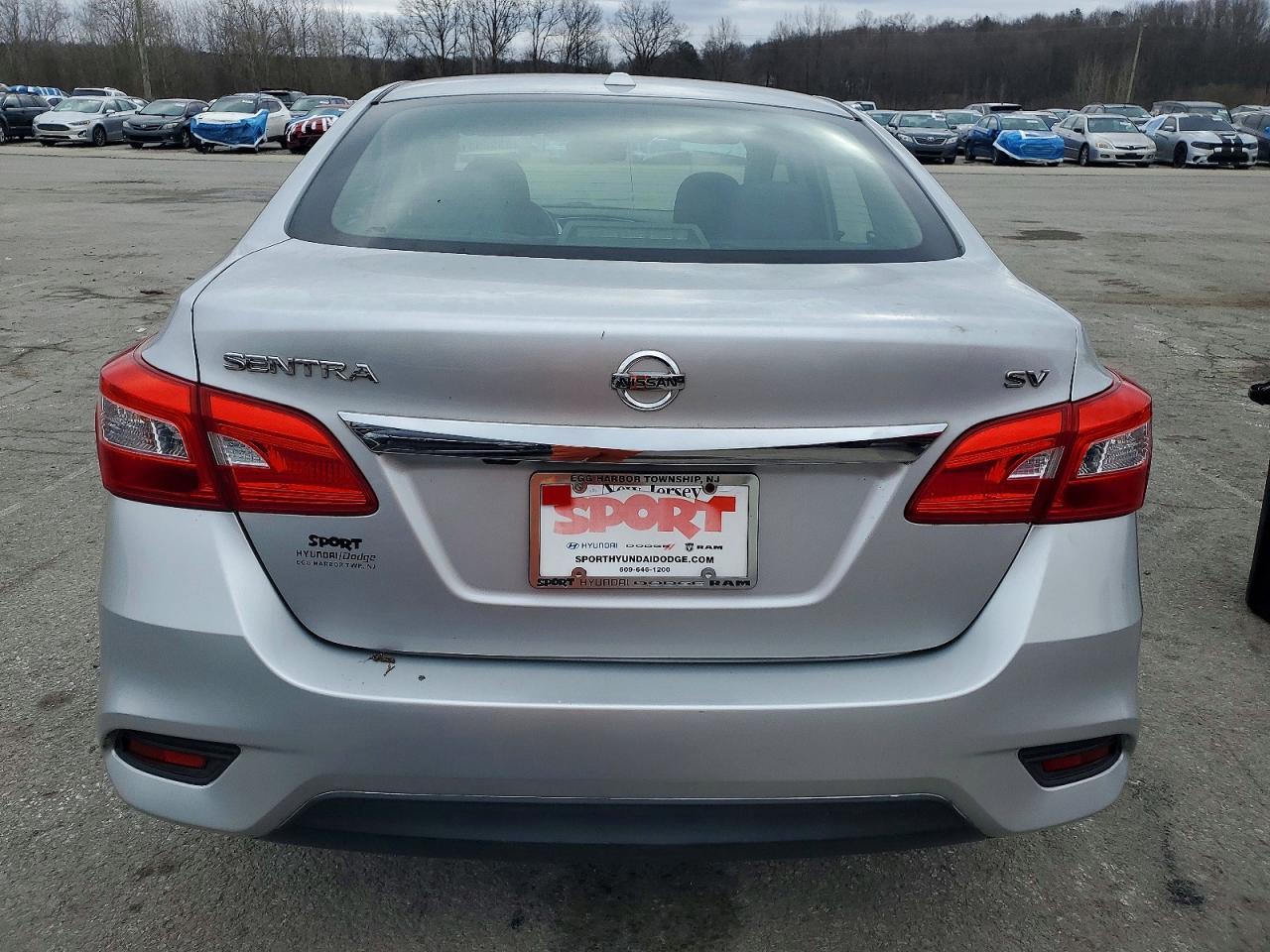 2016 NISSAN SENTRA S photo 6