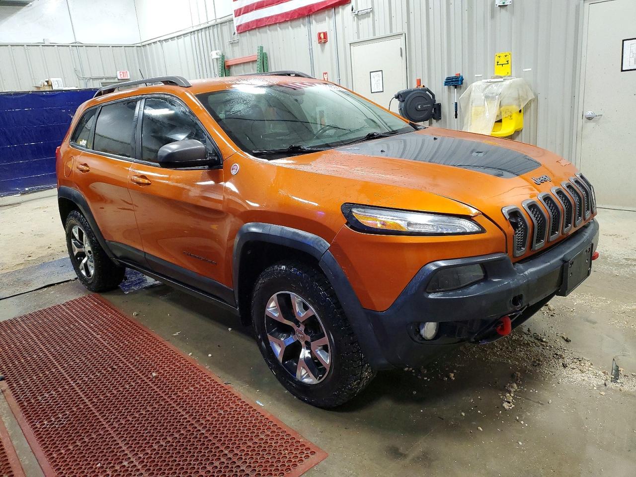 2015 JEEP CHEROKEE TRAILHAWK photo 4