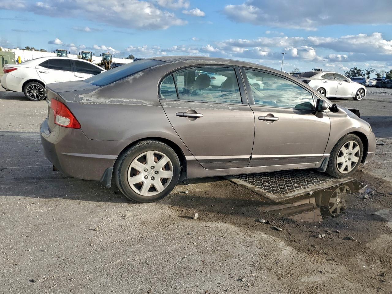 2010 HONDA CIVIC LX photo 5