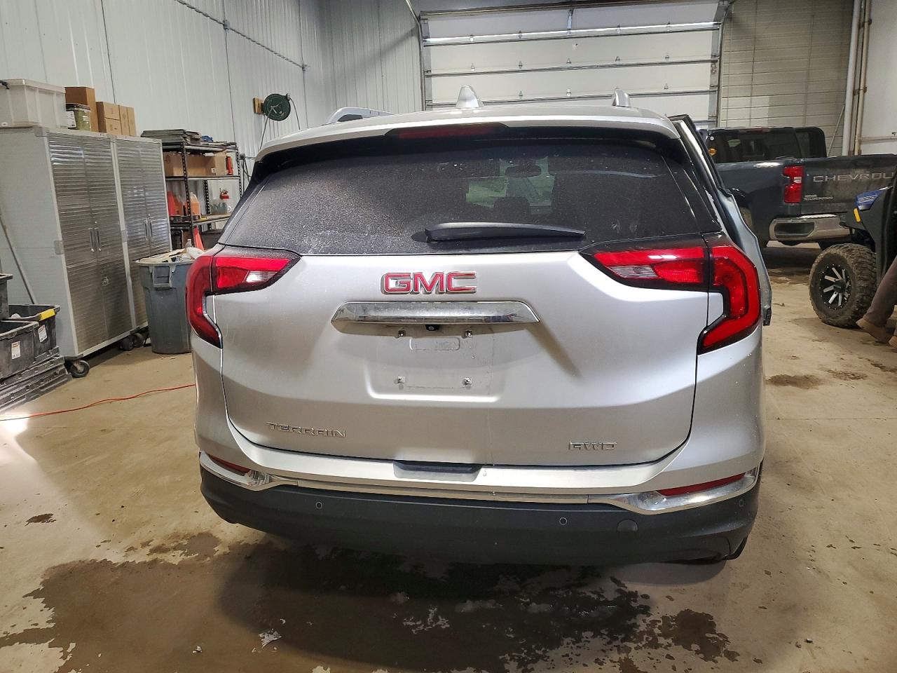 2020 GMC TERRAIN SLT photo 11