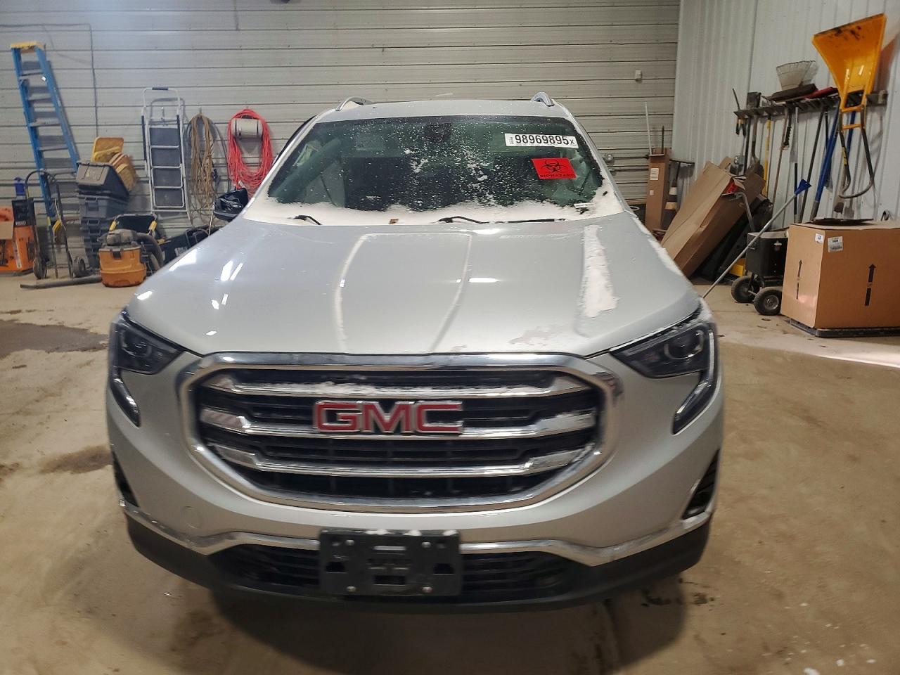 2020 GMC TERRAIN SLT photo 9