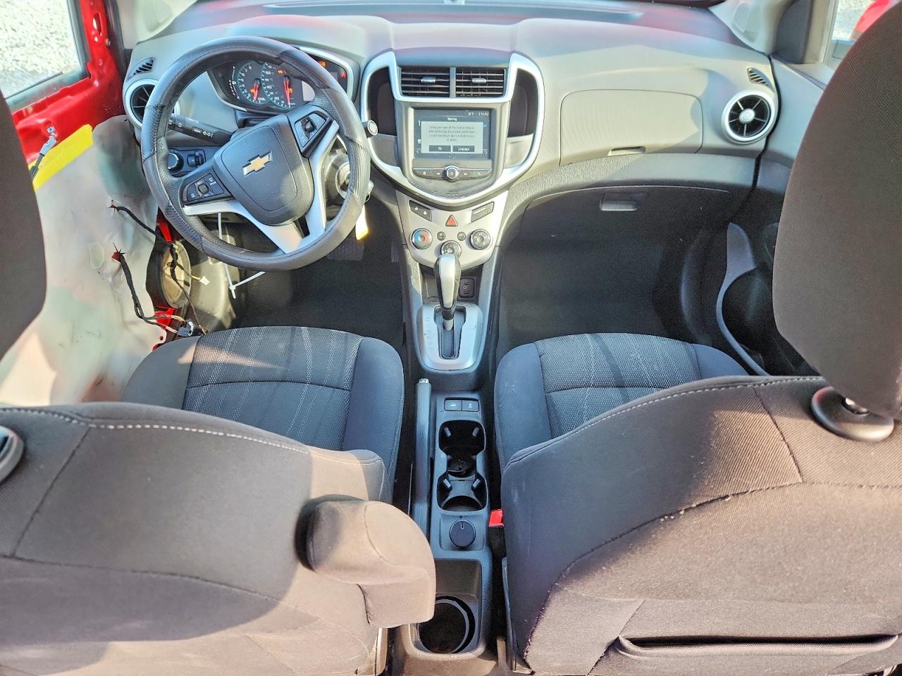 2017 CHEVROLET SONIC LT photo 8