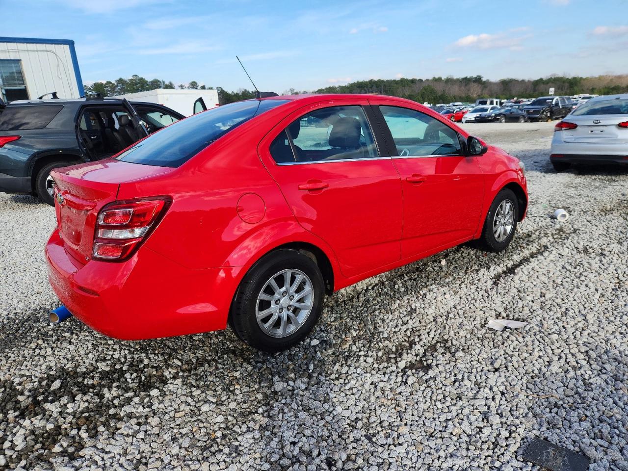 2017 CHEVROLET SONIC LT photo 3