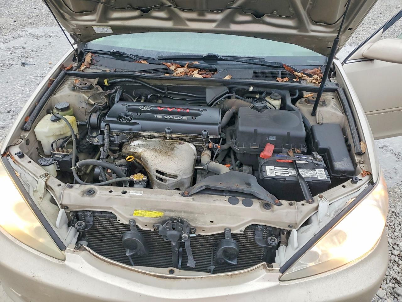 2005 TOYOTA CAMRY photo 21