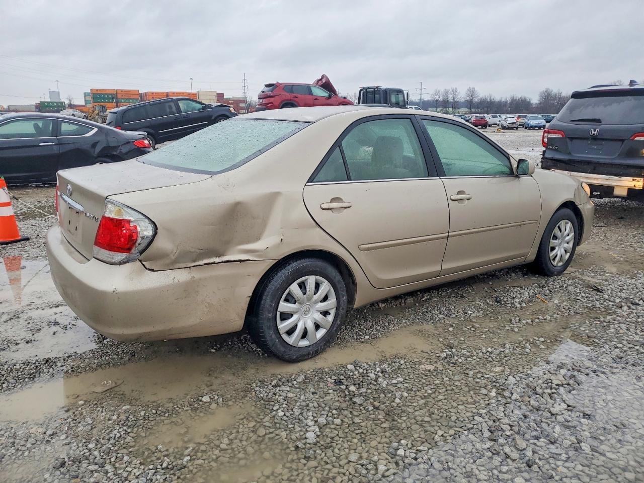 2005 TOYOTA CAMRY photo 5