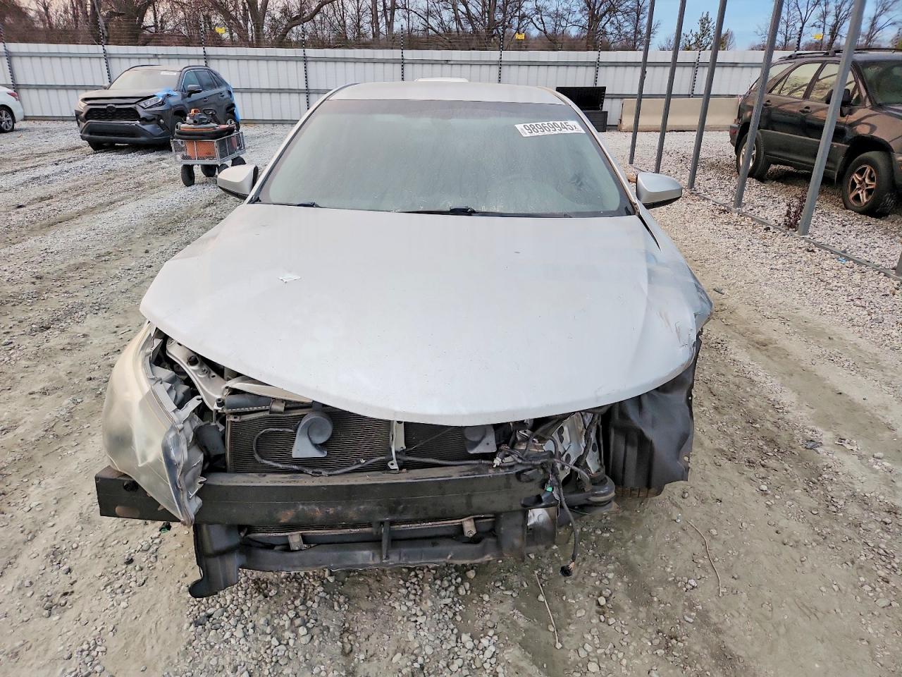 2014 TOYOTA CAMRY L photo 5