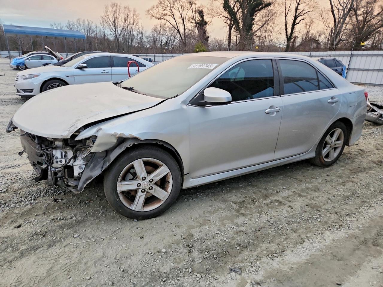 2014 TOYOTA CAMRY