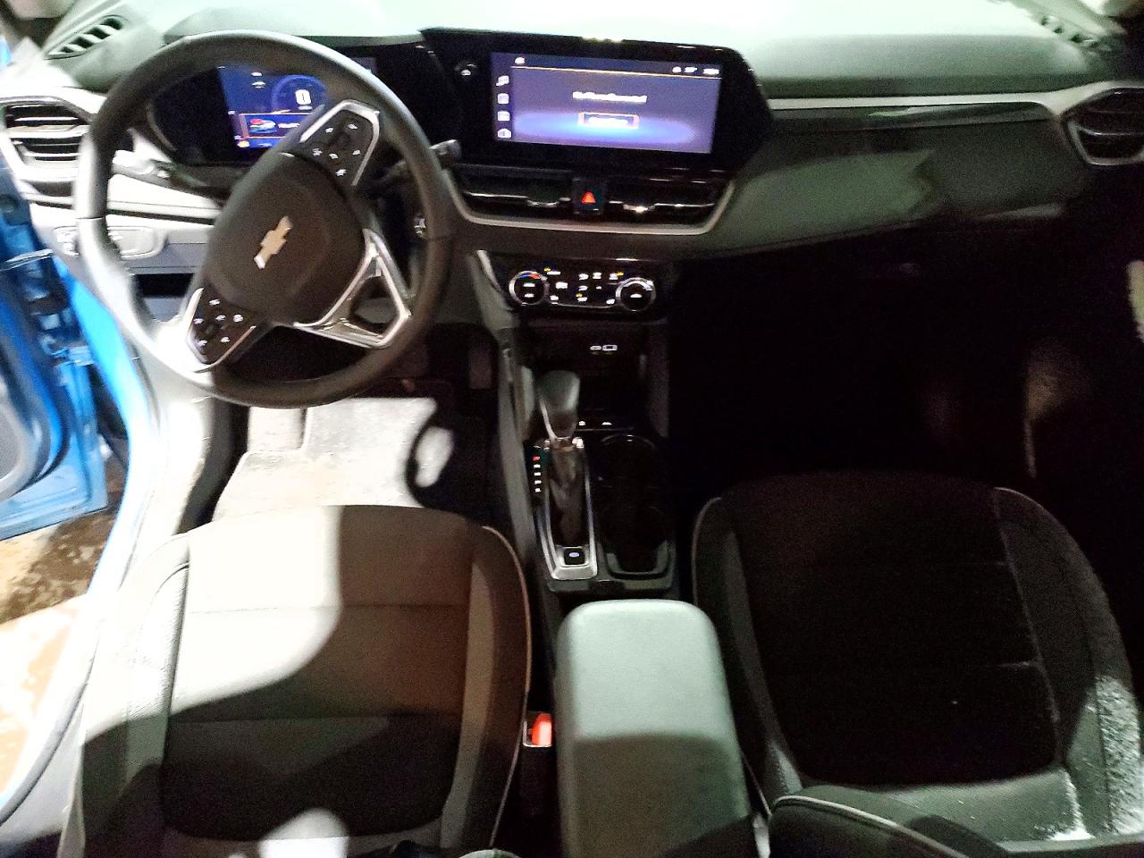2025 CHEVROLET TRAILBLAZER LT photo 8