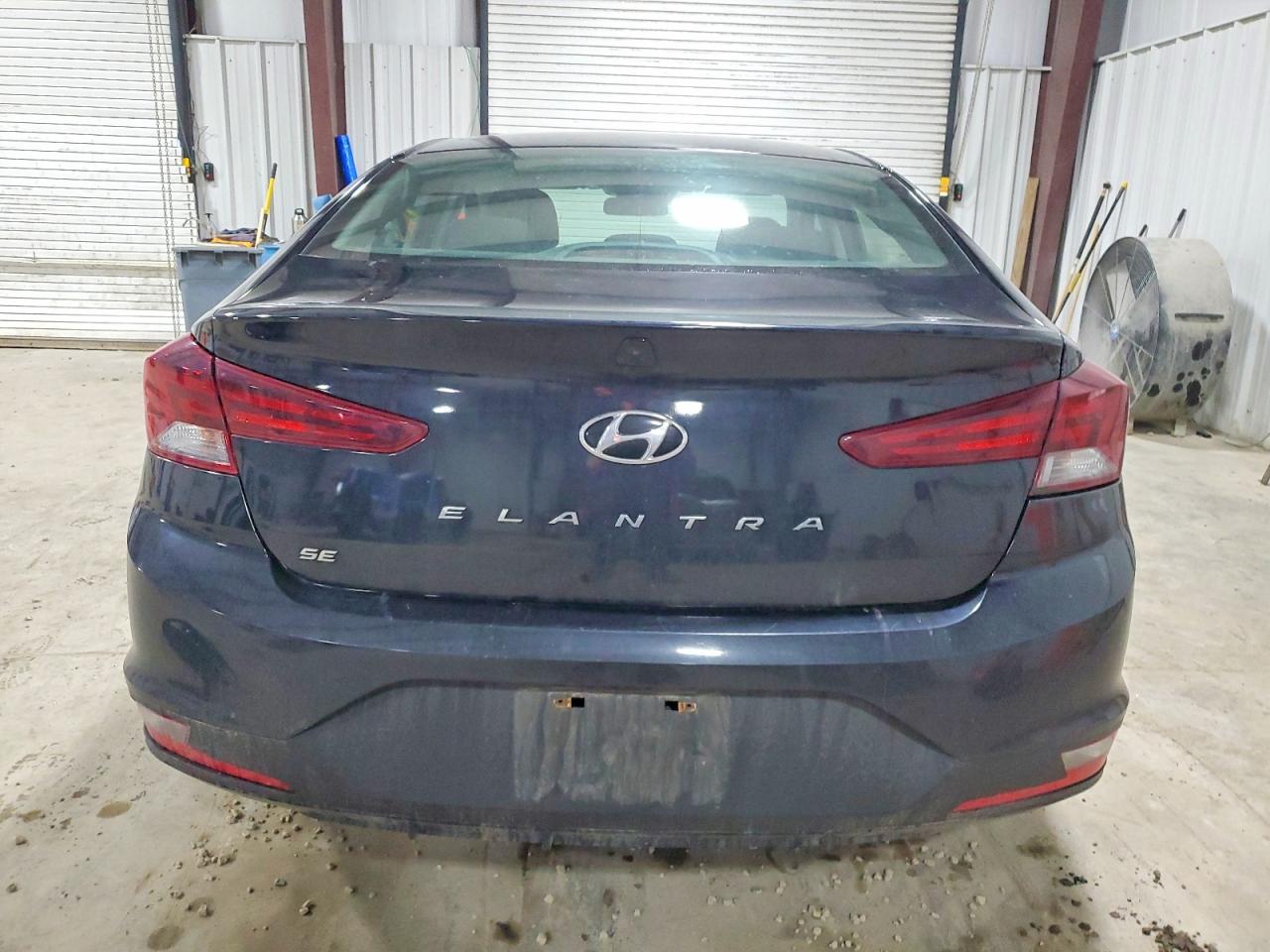 2020 HYUNDAI ELANTRA SE photo 11