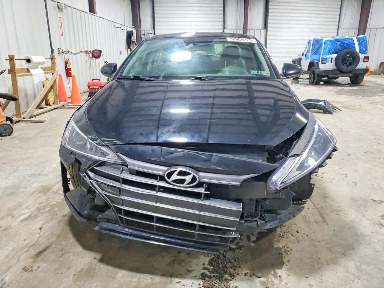 2020 HYUNDAI ELANTRA SE photo 9