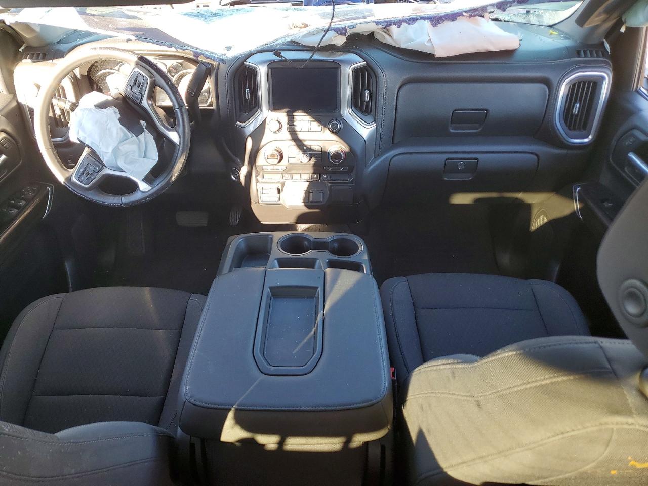 2019 CHEVROLET SILVERADO C1500 RST photo 8