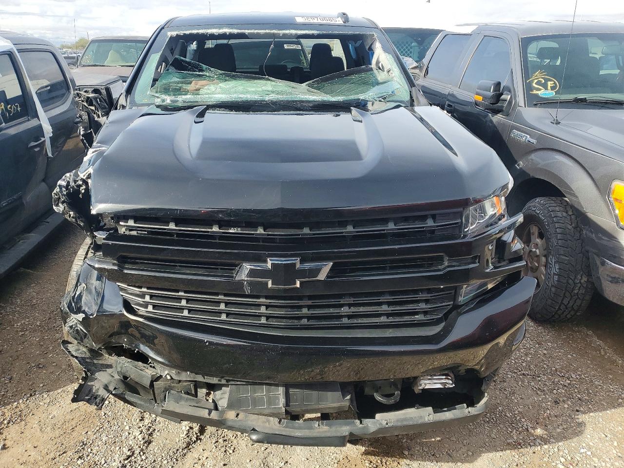 2019 CHEVROLET SILVERADO C1500 RST photo 5