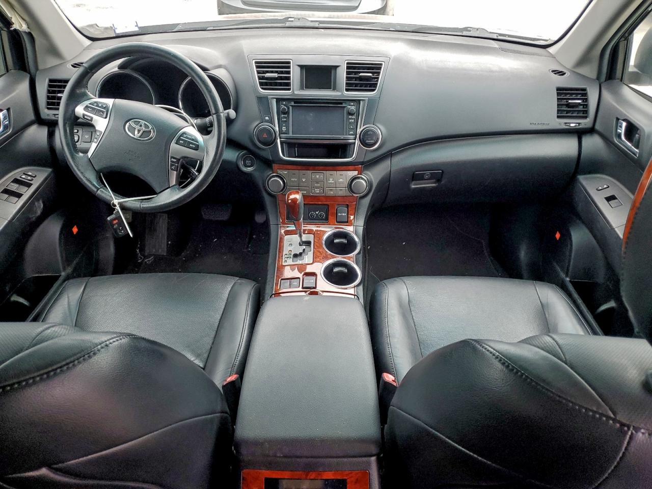 2013 TOYOTA HIGHLANDER LIMITED photo 8