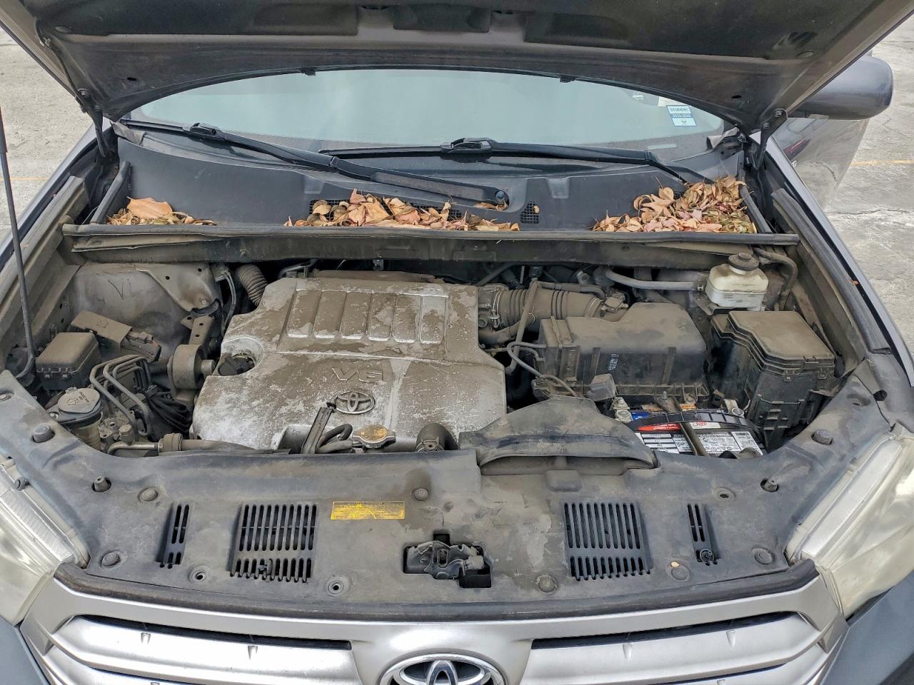 2013 TOYOTA HIGHLANDER LIMITED photo 12