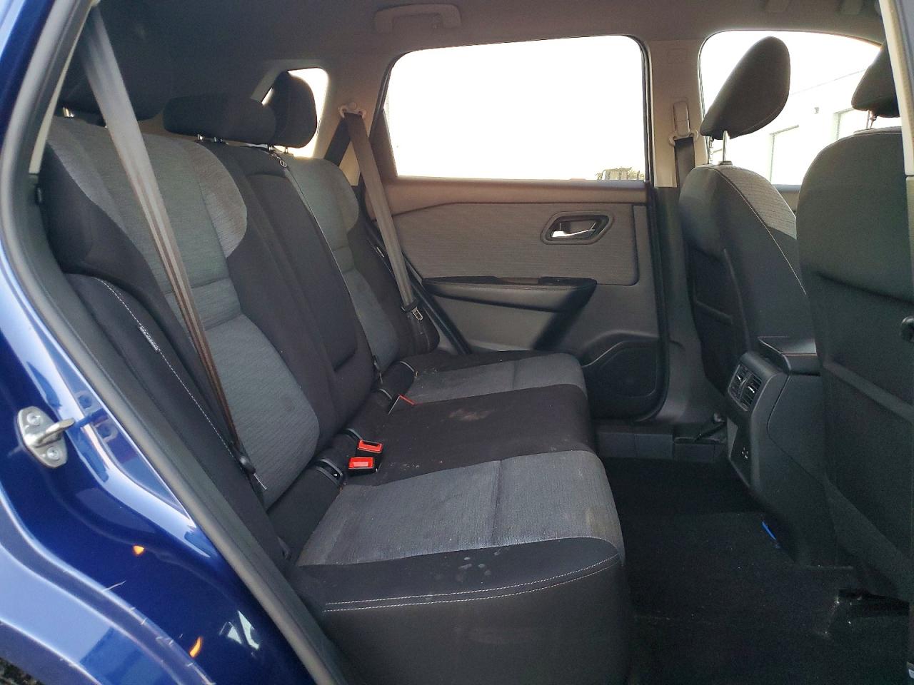2021 NISSAN ROGUE SV photo 11