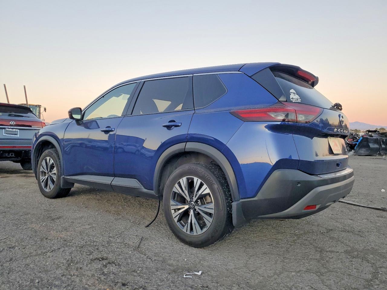 2021 NISSAN ROGUE SV photo 2