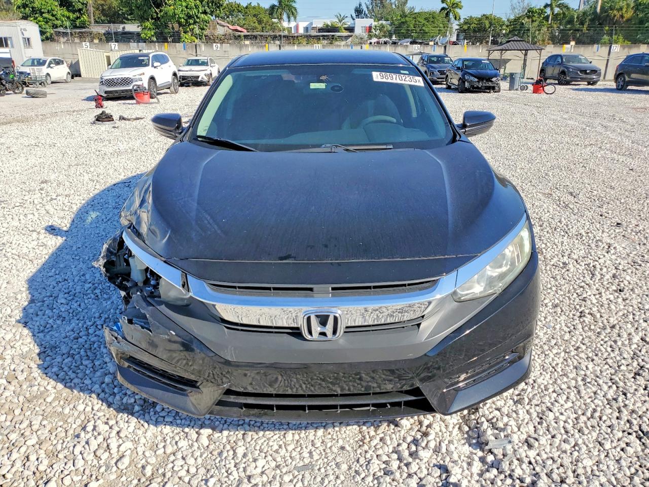 2016 HONDA CIVIC LX photo 9