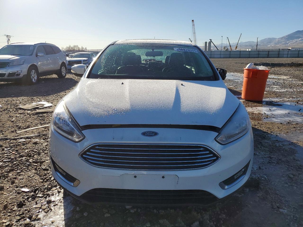 2018 FORD FOCUS TITANIUM photo 9