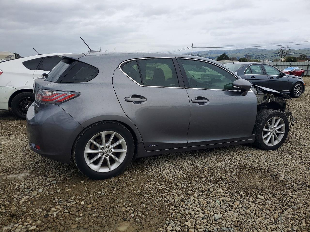 2013 LEXUS CT 200 photo 3